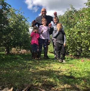 Meet your Posher, Bill